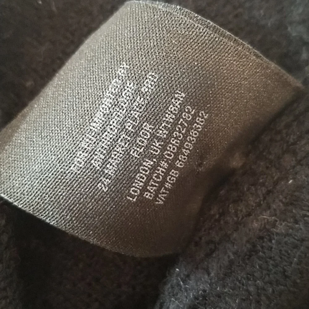 Anthropolgie Black V Neck Sweater sz L - Picture 13 of 16